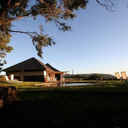 Altiplanico Isla De Pascua Hotel Hanga Roa Exterior photo