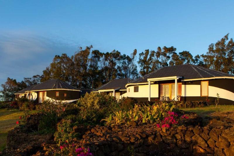 Altiplanico Isla De Pascua Hotel Hanga Roa Exterior photo