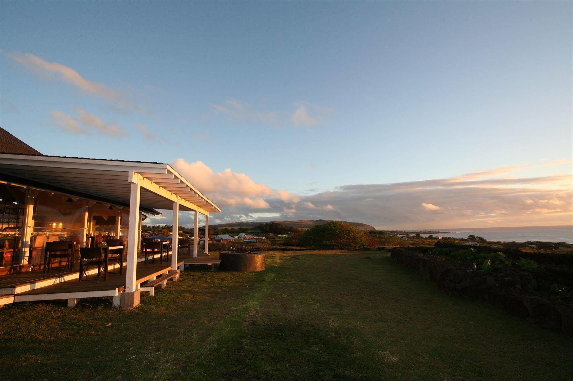 Altiplanico Isla De Pascua Hotel Hanga Roa Exterior photo